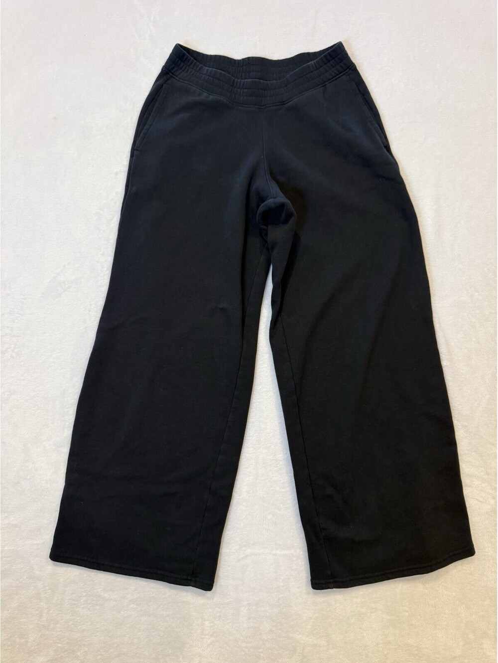 Hollister Women’s Black Wide-Leg Fleece Sweatpants S